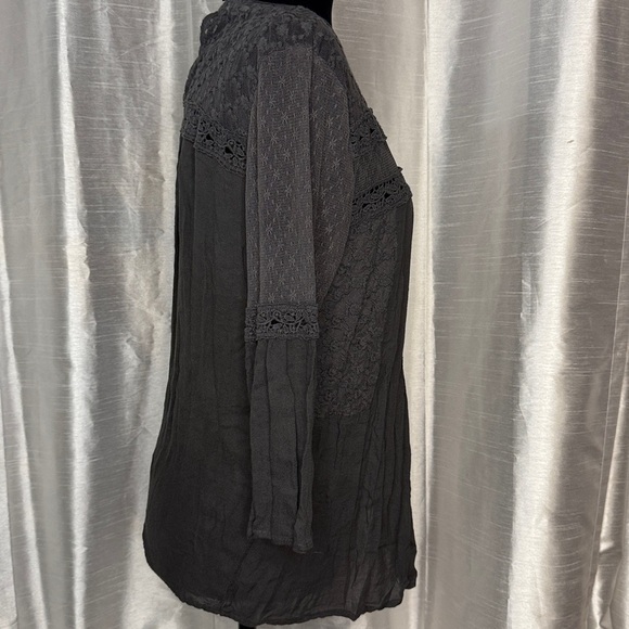 Maurices 3/4 Sleeve Lace Crochet Blouse Women’s L Slate Gray Pleated Keyhole - Picture 2 of 7